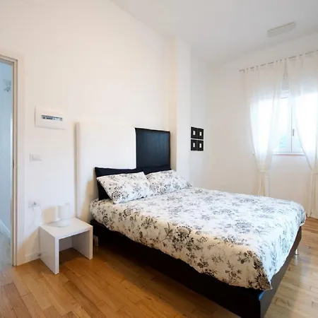 Moma Bed & Breakfast *