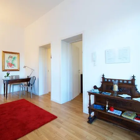 Bed & Breakfast Moma *